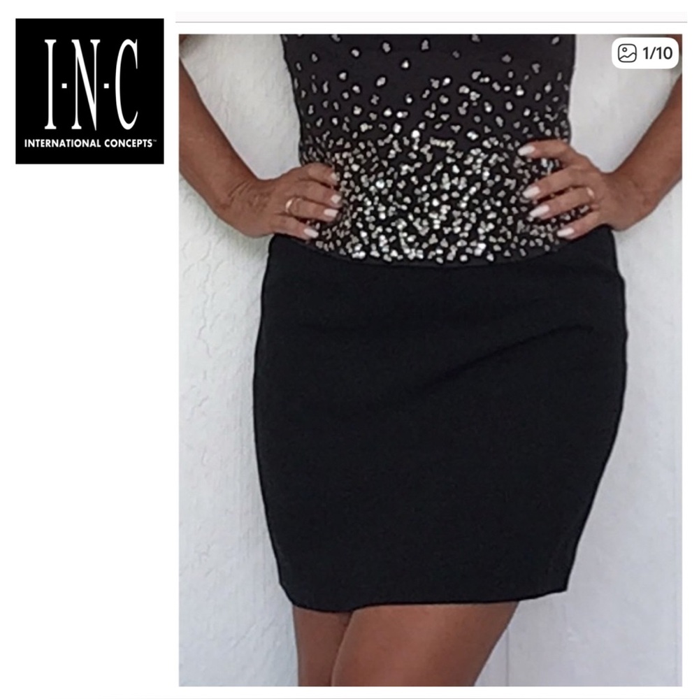 INTERNATIONAL CONCEPTS INC  MACYS BLACK CREPE CLASSIC SKIRT SIZE 8